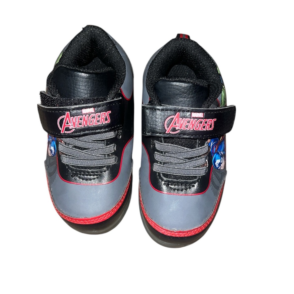 Marvel Avengers motion lighted athletic sneakers